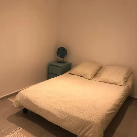 Vakantiehuis Paisible De Campagne Avec Piscine Alata