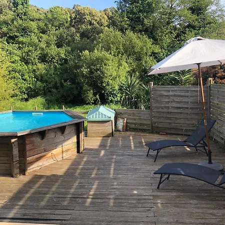 Dom wakacyjny Paisible De Campagne Avec Piscine