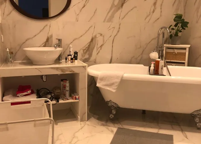 Paisible De Campagne Avec Piscine 度假居 *